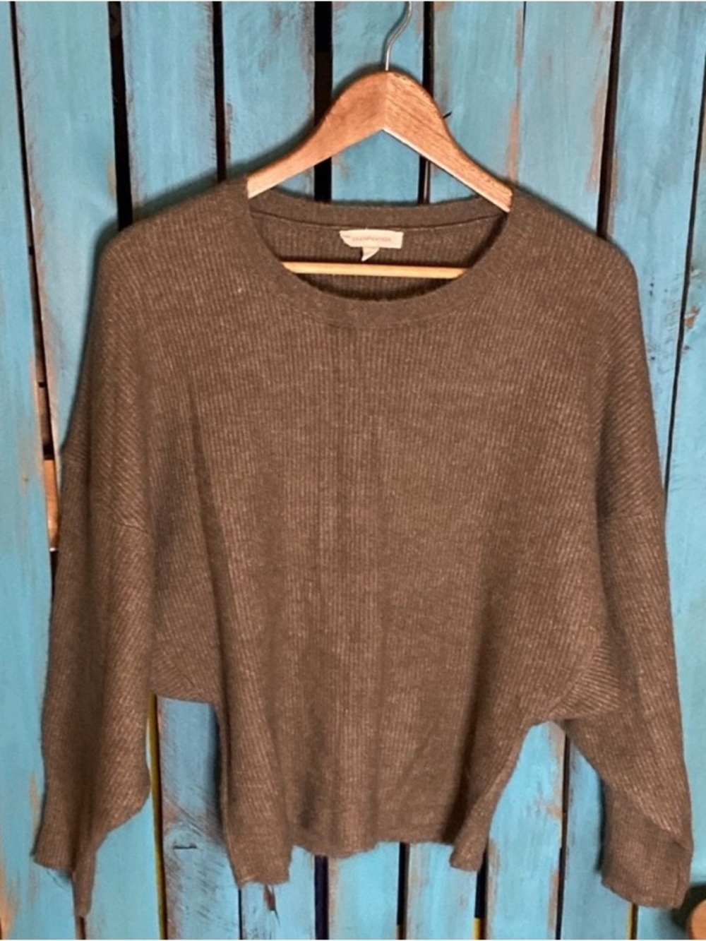 Grade & Gather cropped crewneck sweater size S/M length 22.5” big arms